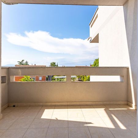 Apartment Demo Malinska Luaran gambar